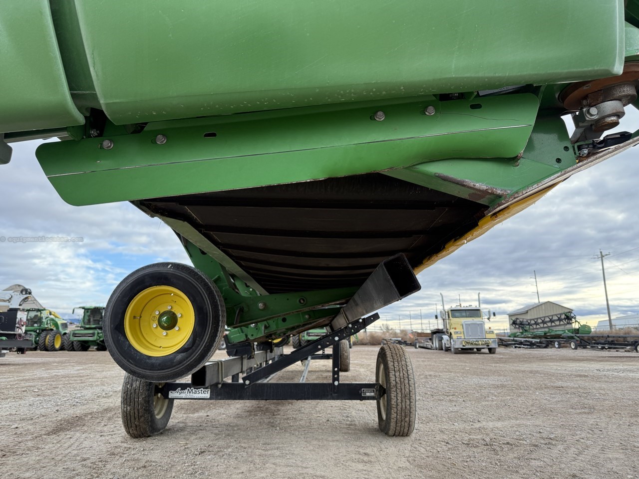2018 John Deere 735D Image 10