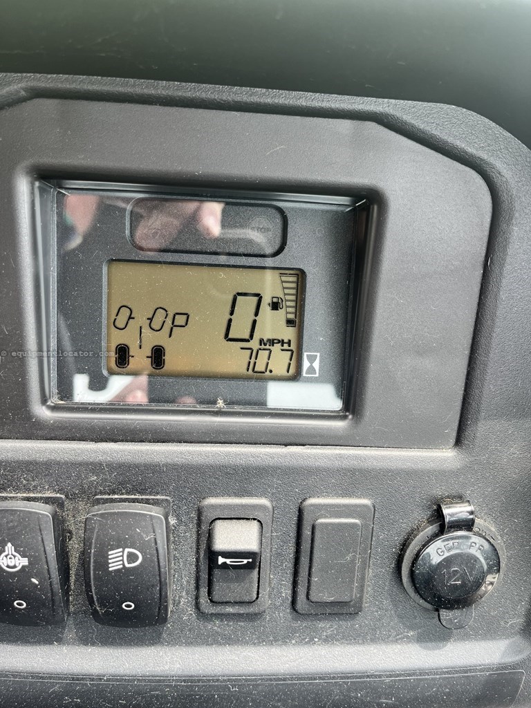 2024 John Deere 615 Image 10