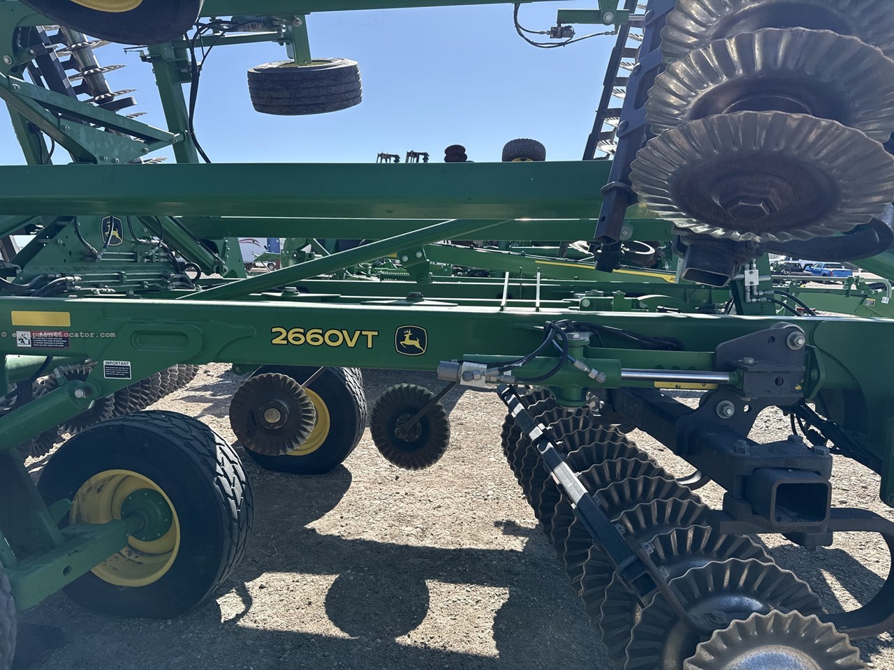 2019 John Deere 2660VT Image 10