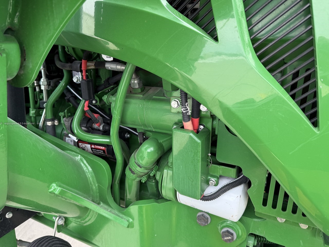 2018 John Deere 5075E Image 20