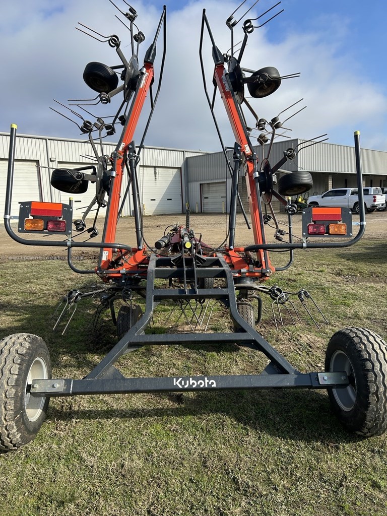 2023 Kubota TE6576CD Image 4