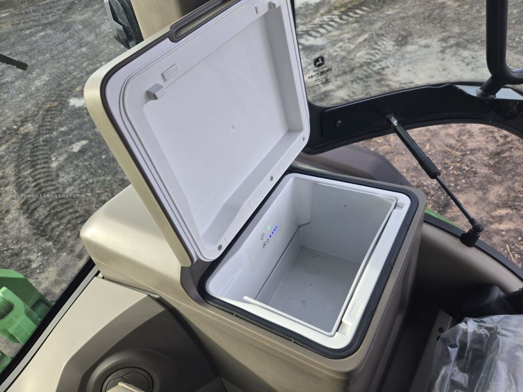 2025 John Deere 8RX 410 Image 47