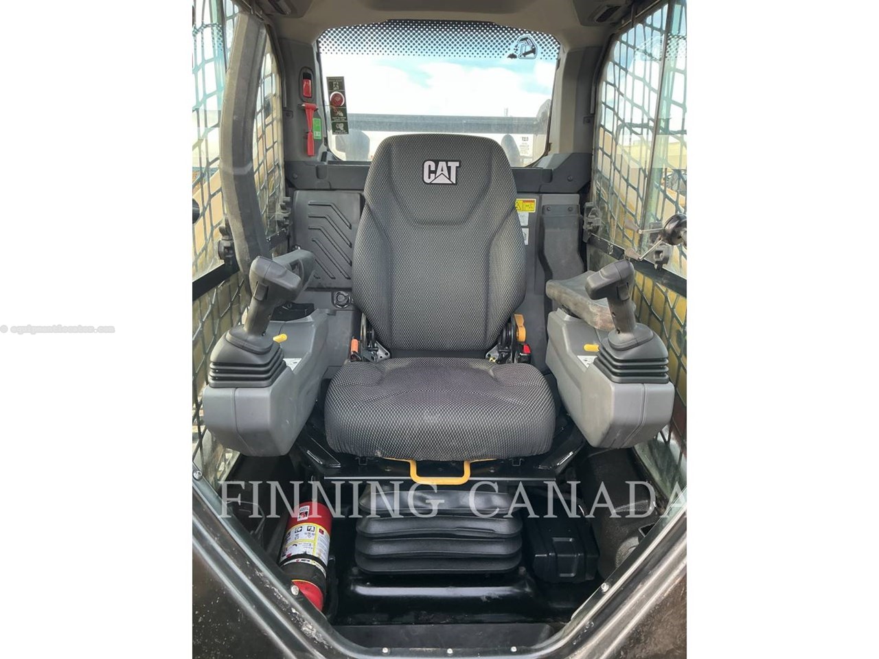 2025 Caterpillar 265-05 Image 10