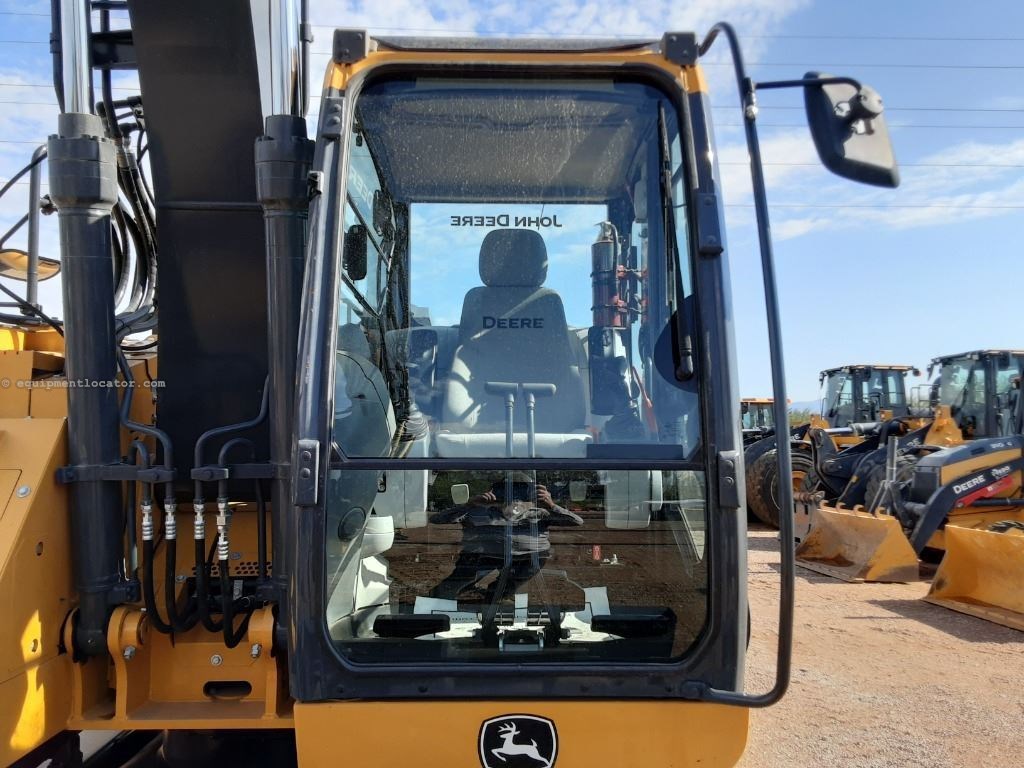 2023 John Deere 135P Image 10