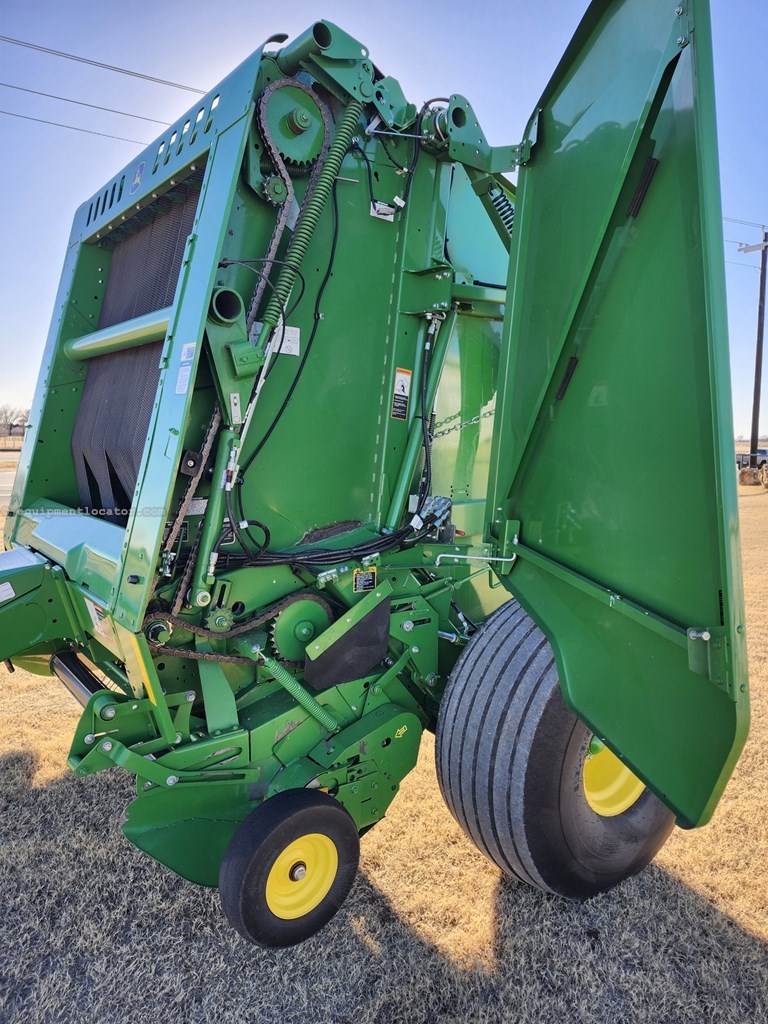 2024 John Deere 561M Image 10