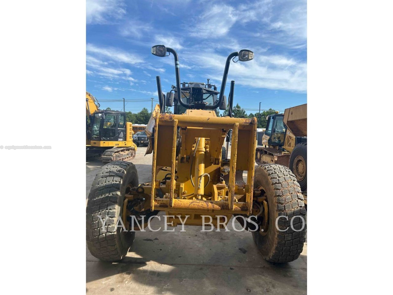 2019 Caterpillar 12M3AWD Image 10