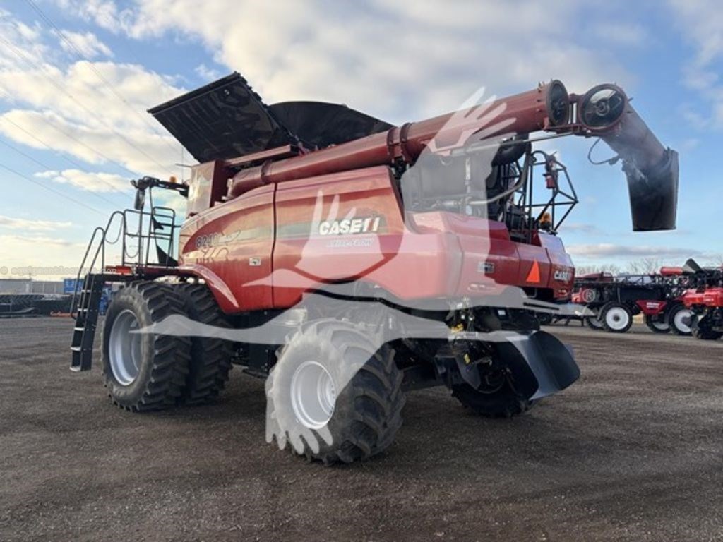 2016 Case IH 8240 Image 3