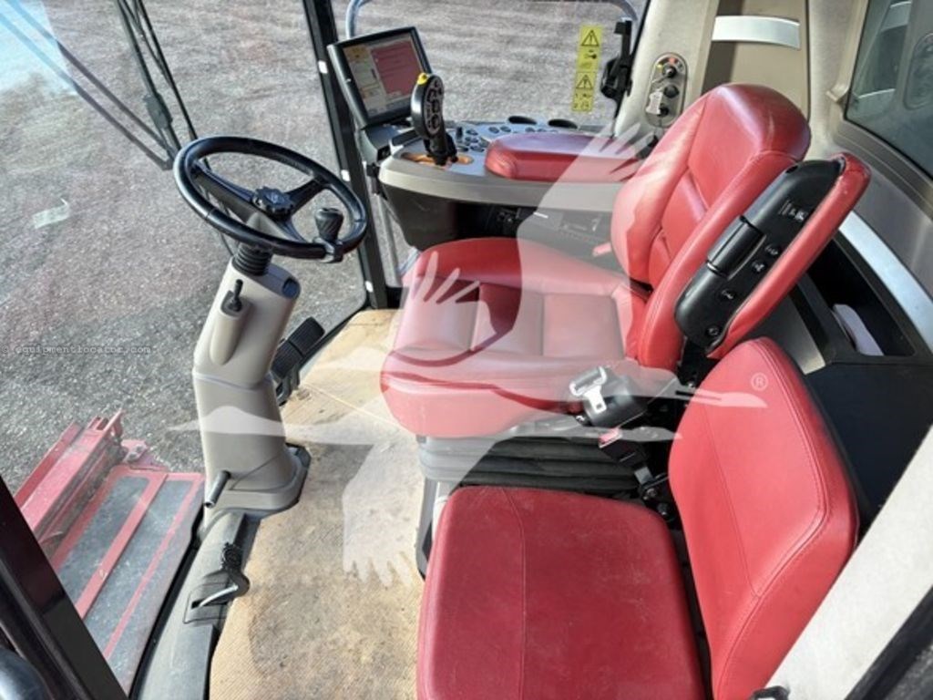 2016 Case IH 8240 Image 5