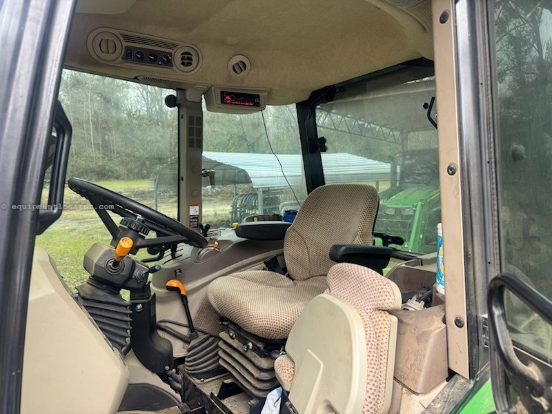 2024 John Deere 5100E Image 3