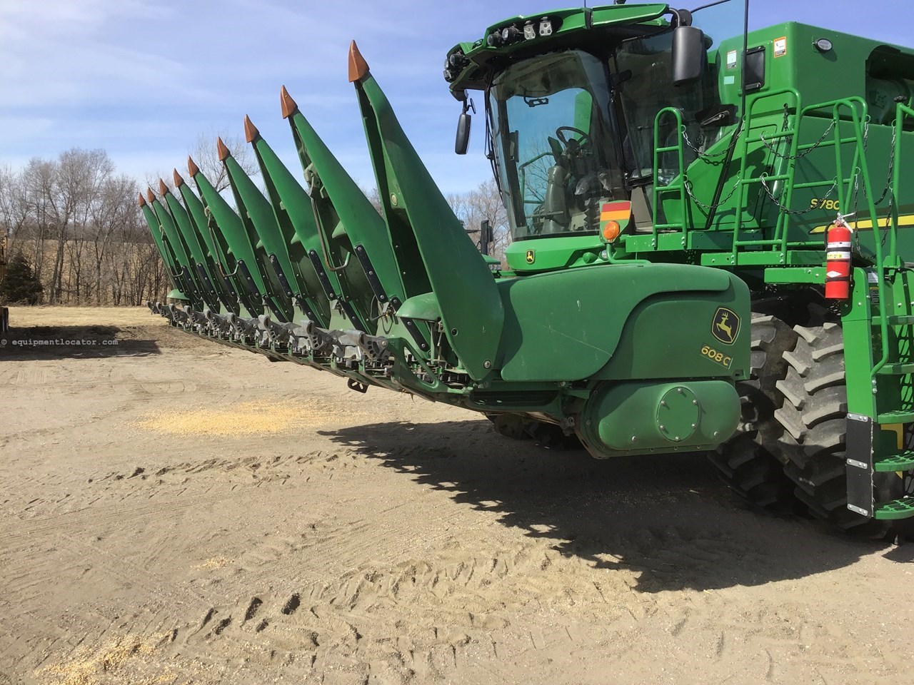 2008 John Deere 608C Image 2