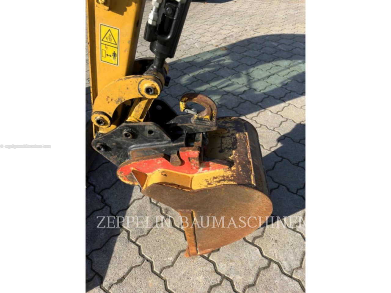 2021 Caterpillar 301.8-05A Image 10