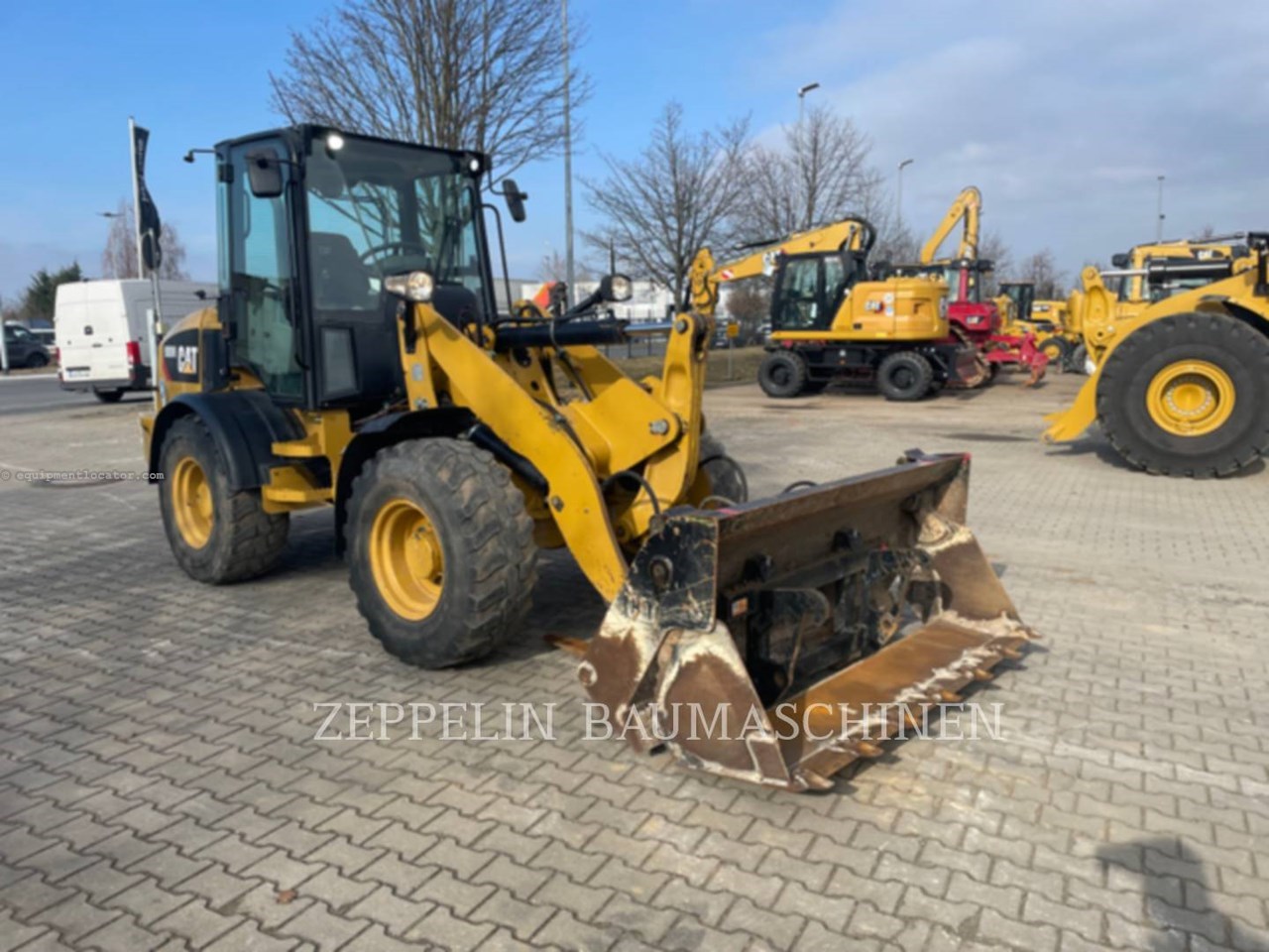 2019 Caterpillar 908M Image 7