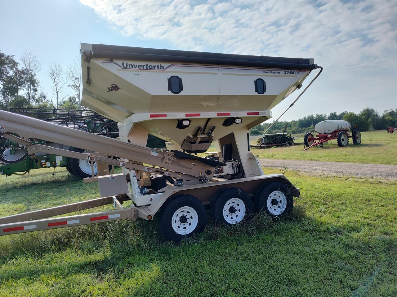 2023 Unverferth 3755XL Image 2