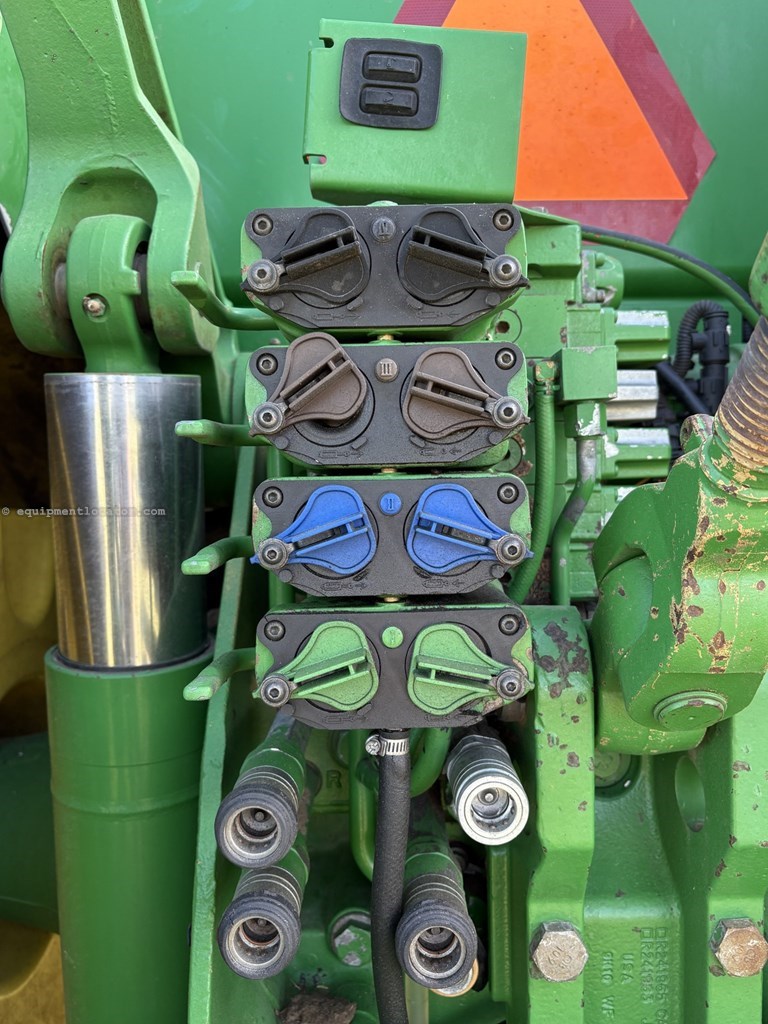 2010 John Deere 8345R Image 10