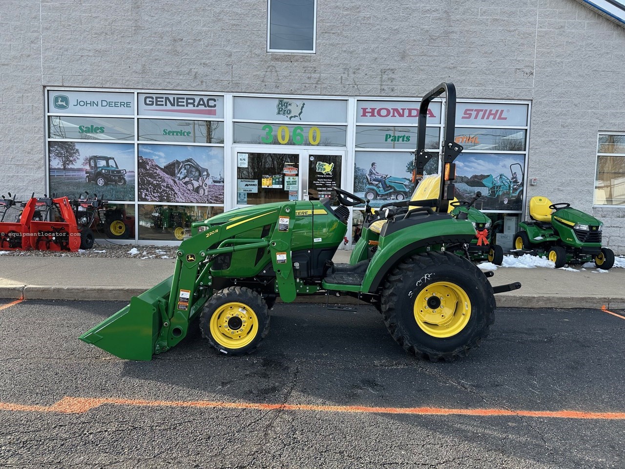 2025 John Deere 2038R Image 2