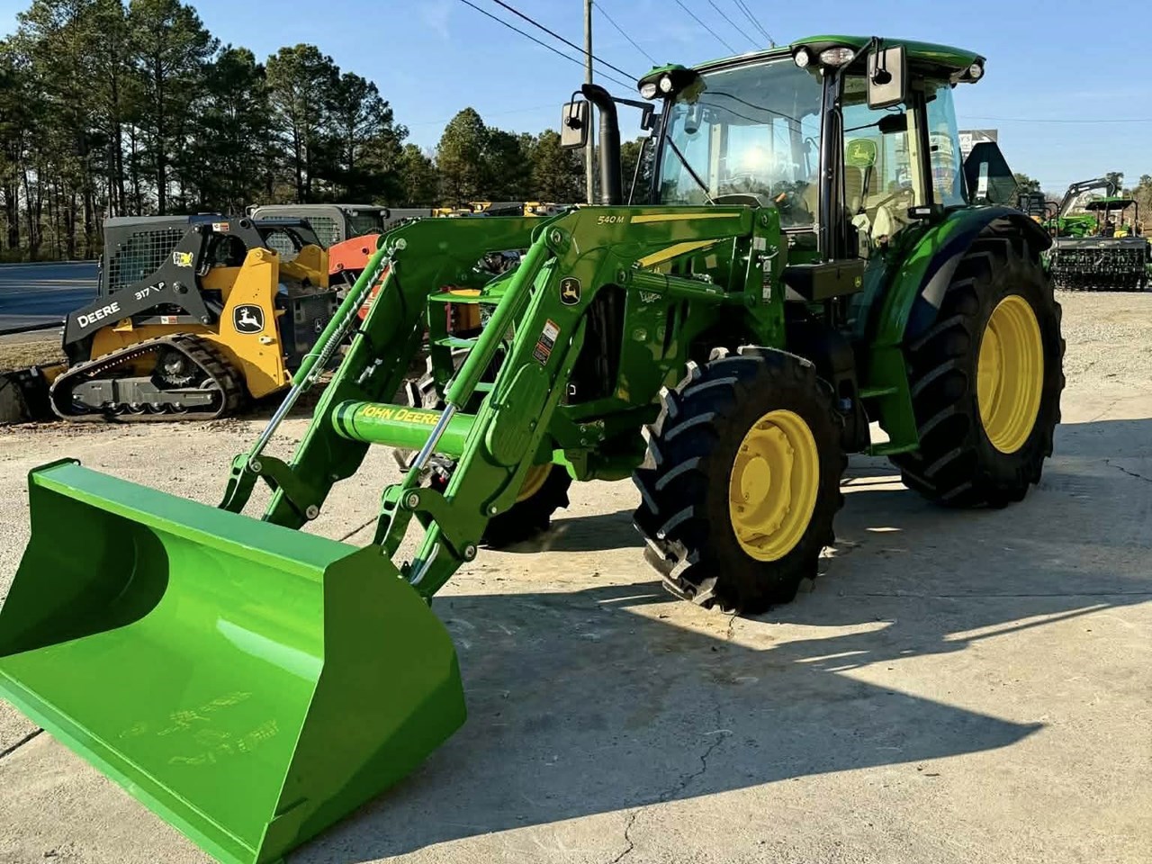 2025 John Deere 5105M Image 4