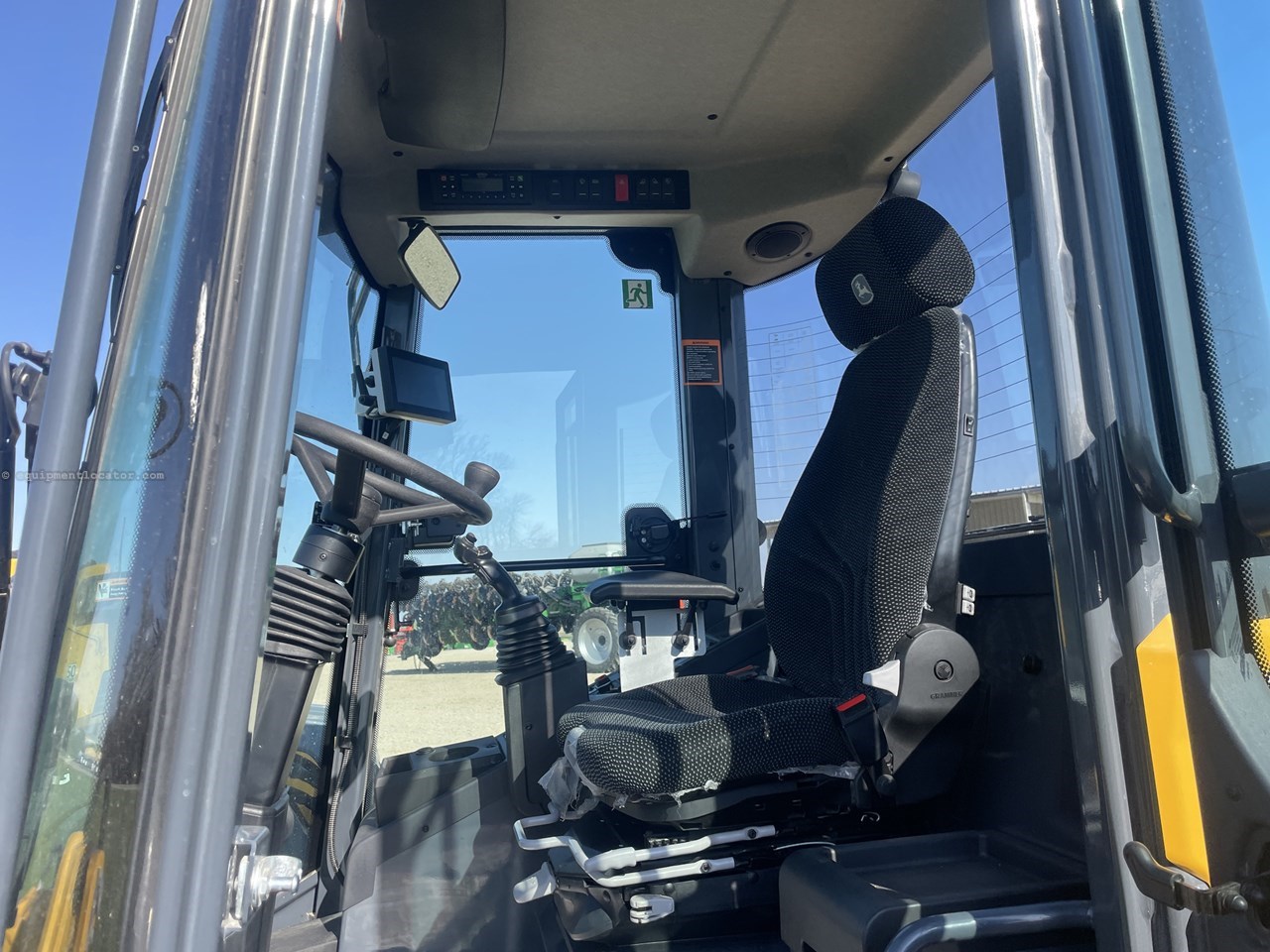 2024 John Deere 244 P Image 9