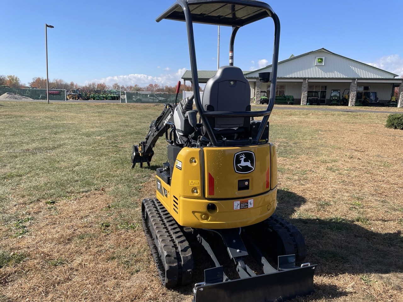 2024 John Deere 17 P Image 3