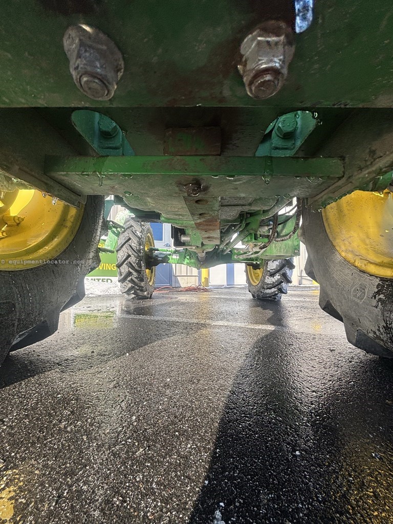 2023 John Deere 5075E Image 10