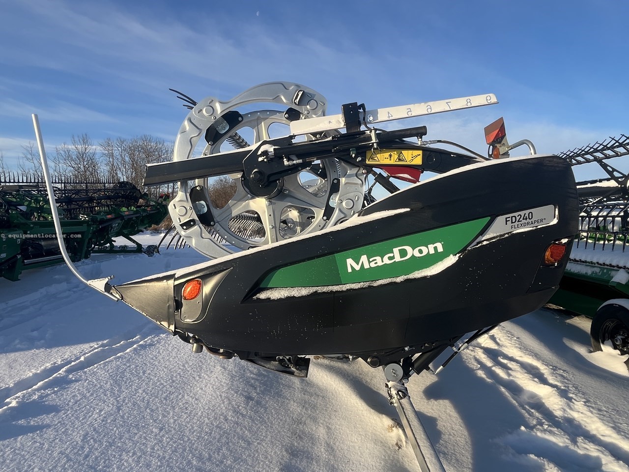 2022 MacDon FD240 Image 10