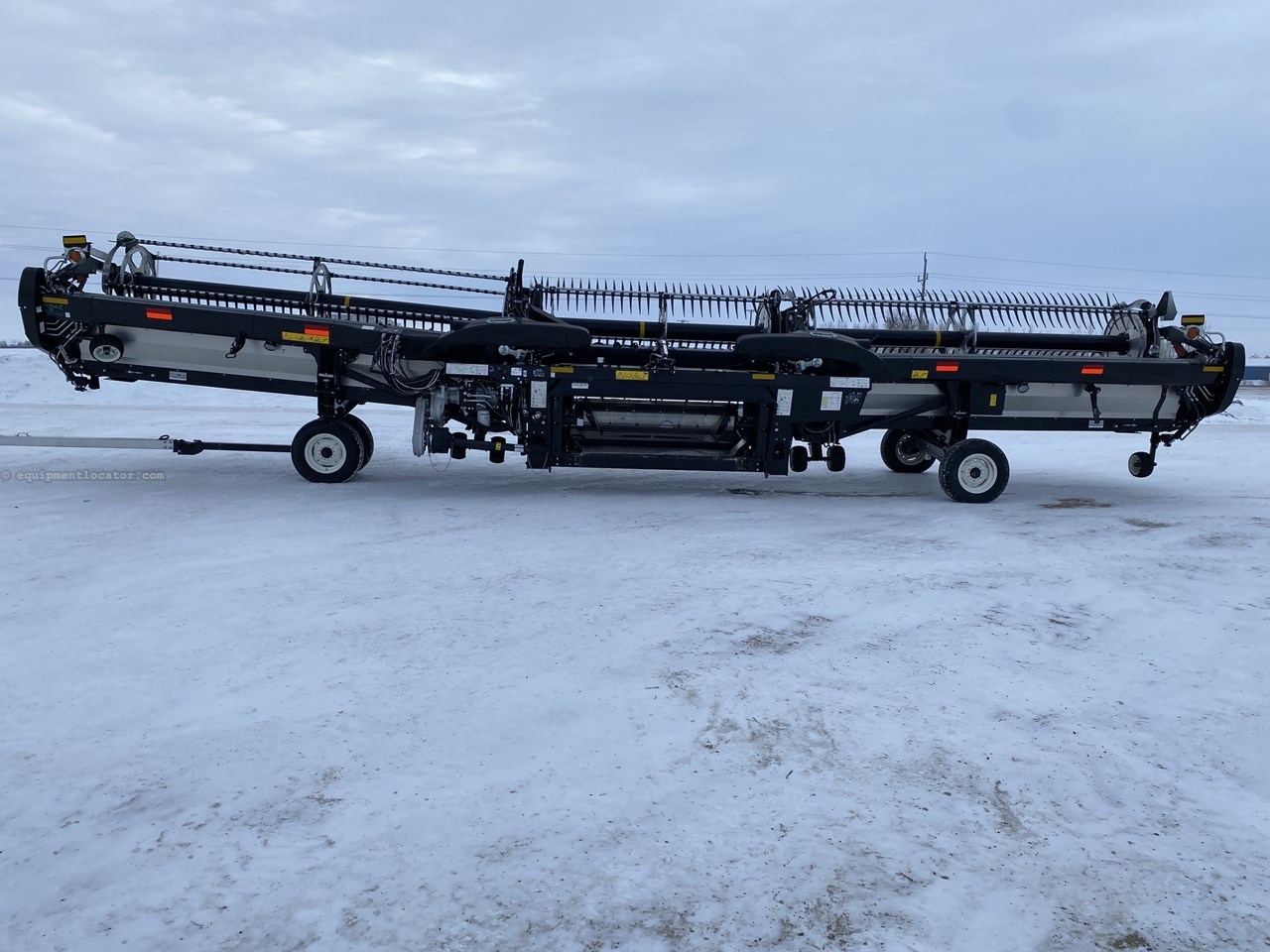 2022 MacDon FD240 Image 10