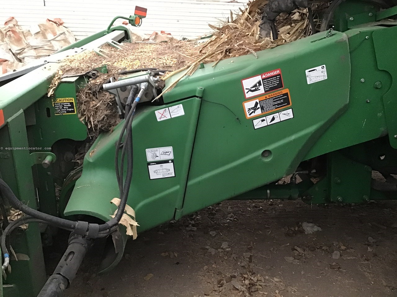2016 John Deere S670 Image 10