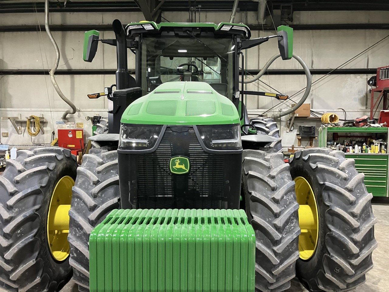 2025 John Deere 8R 280 Image 10