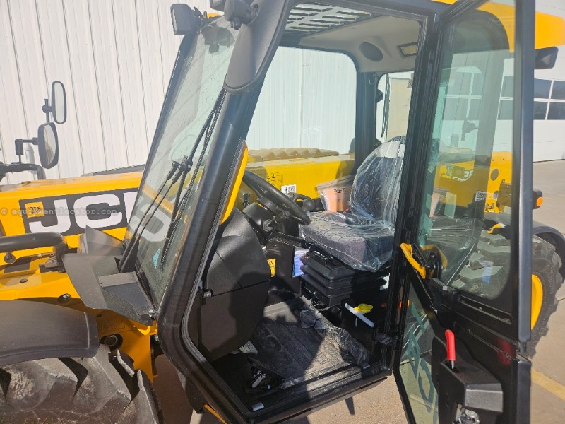2024 JCB 525-60A+T4 Image 6
