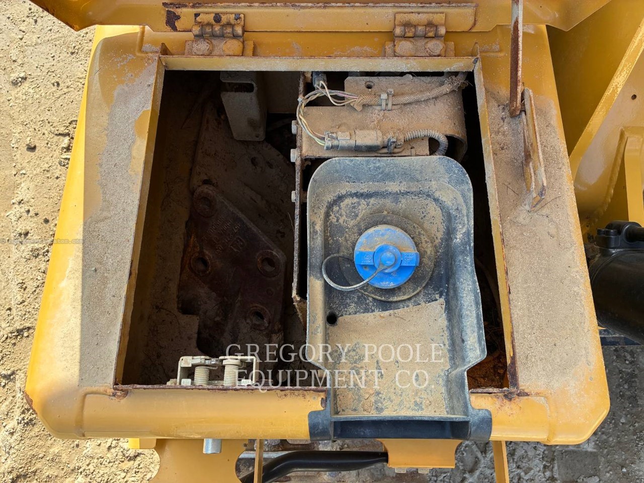 2016 Caterpillar 318FL Image 10