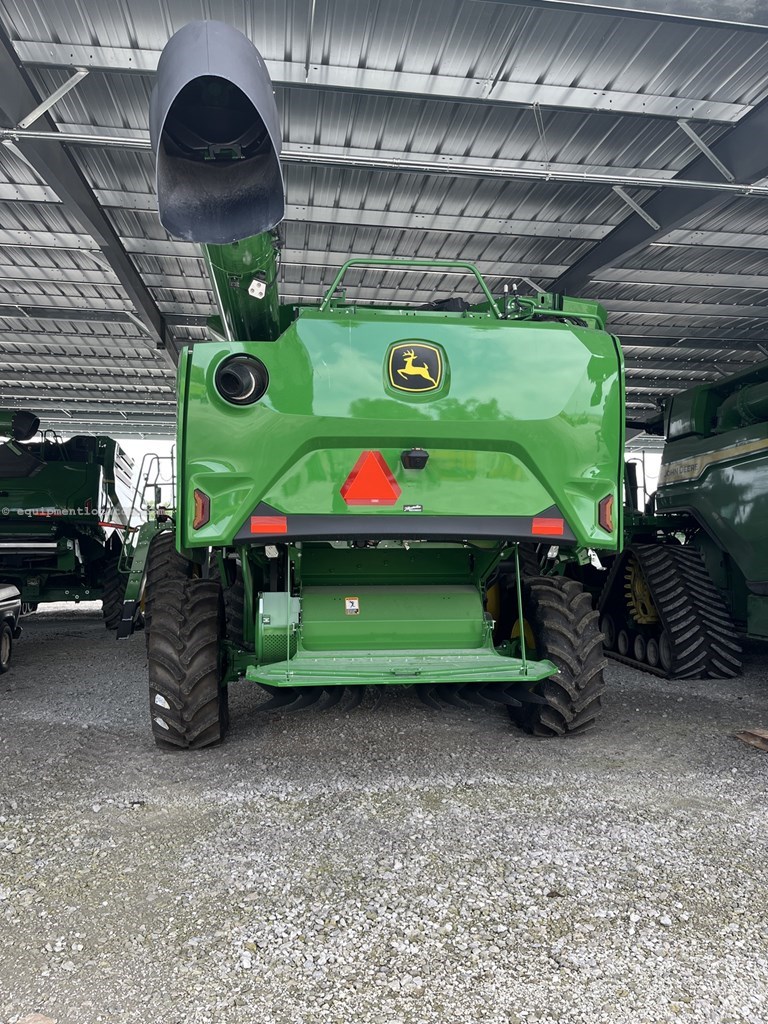 2025 John Deere S7 600 Image 4