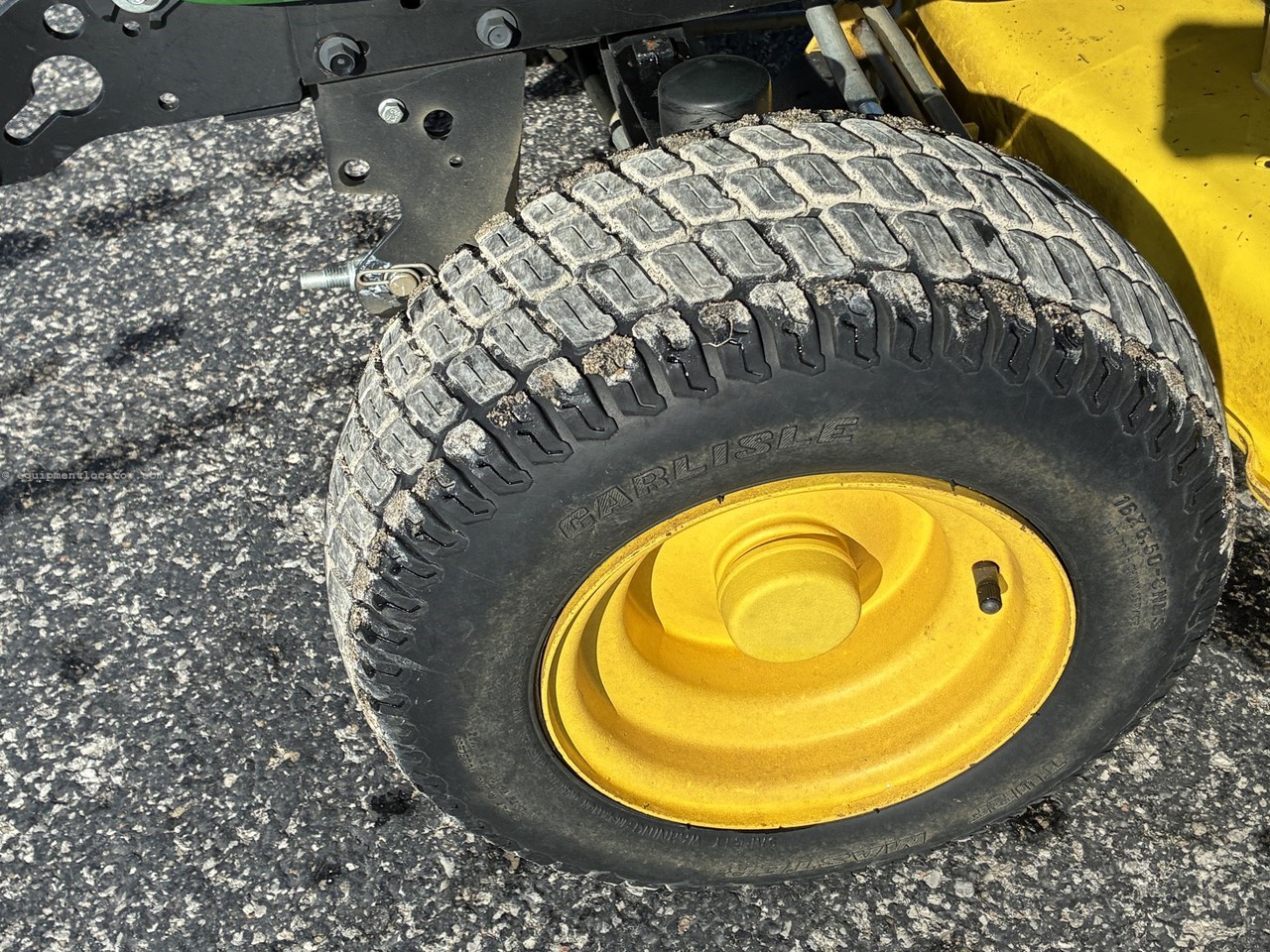 2016 John Deere X584 Image 10