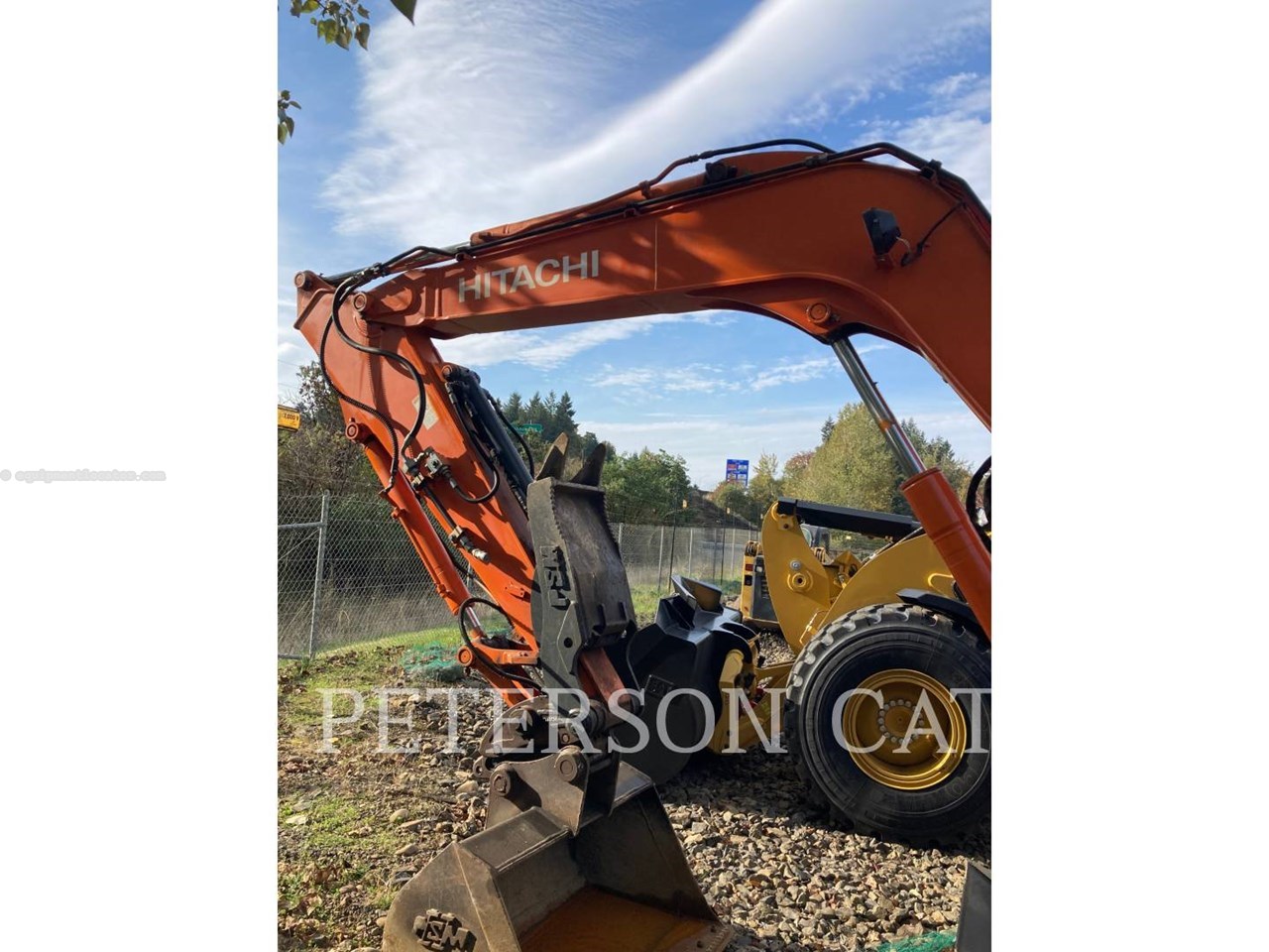 2013 Hitachi ZX85USB-3 Image 10