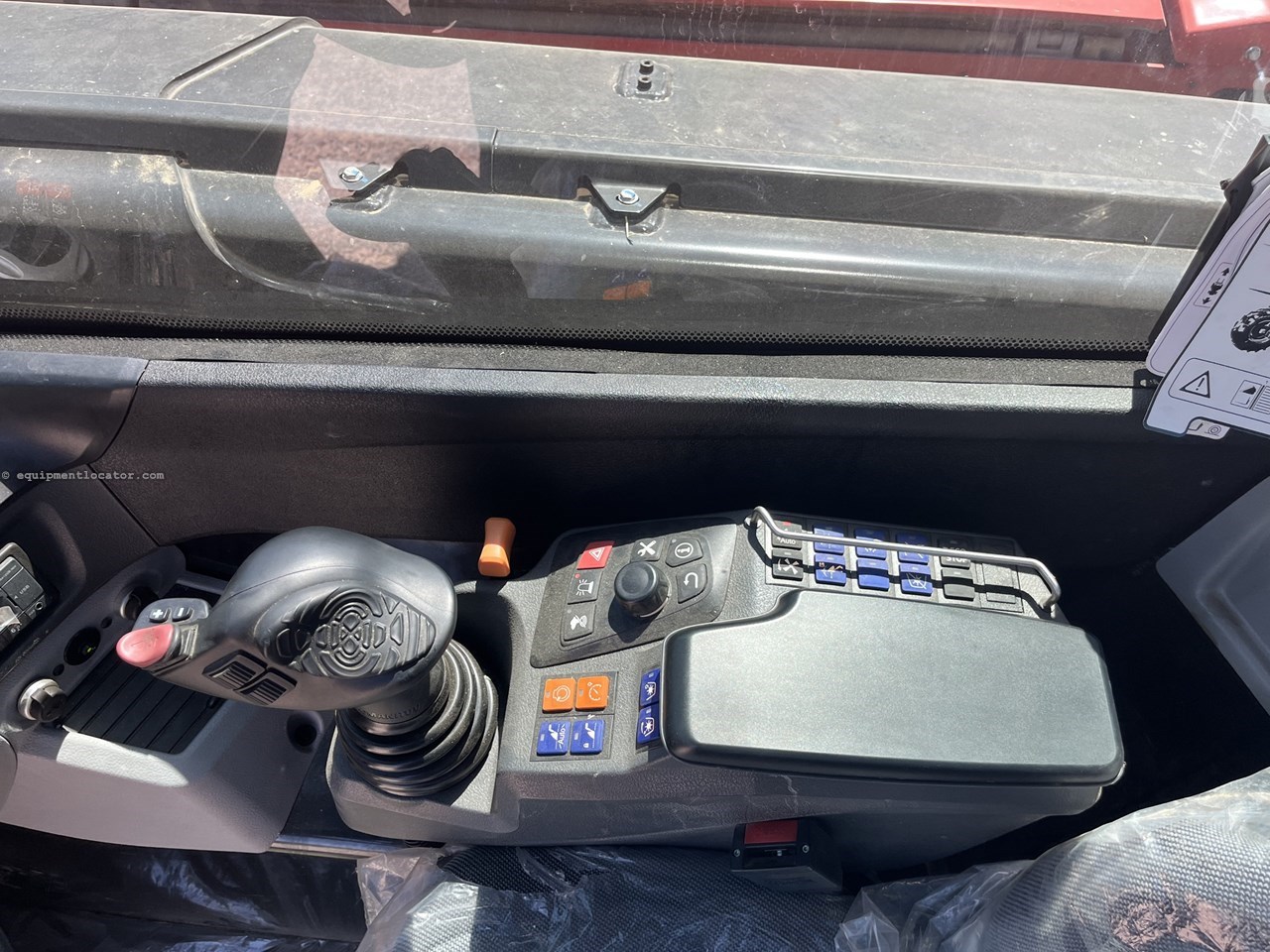 2023 Manitou 841-145 Image 13