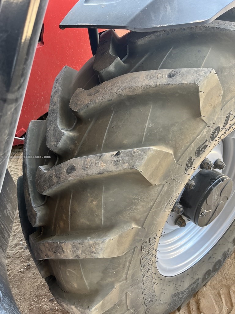 2023 Manitou 841-145 Image 24