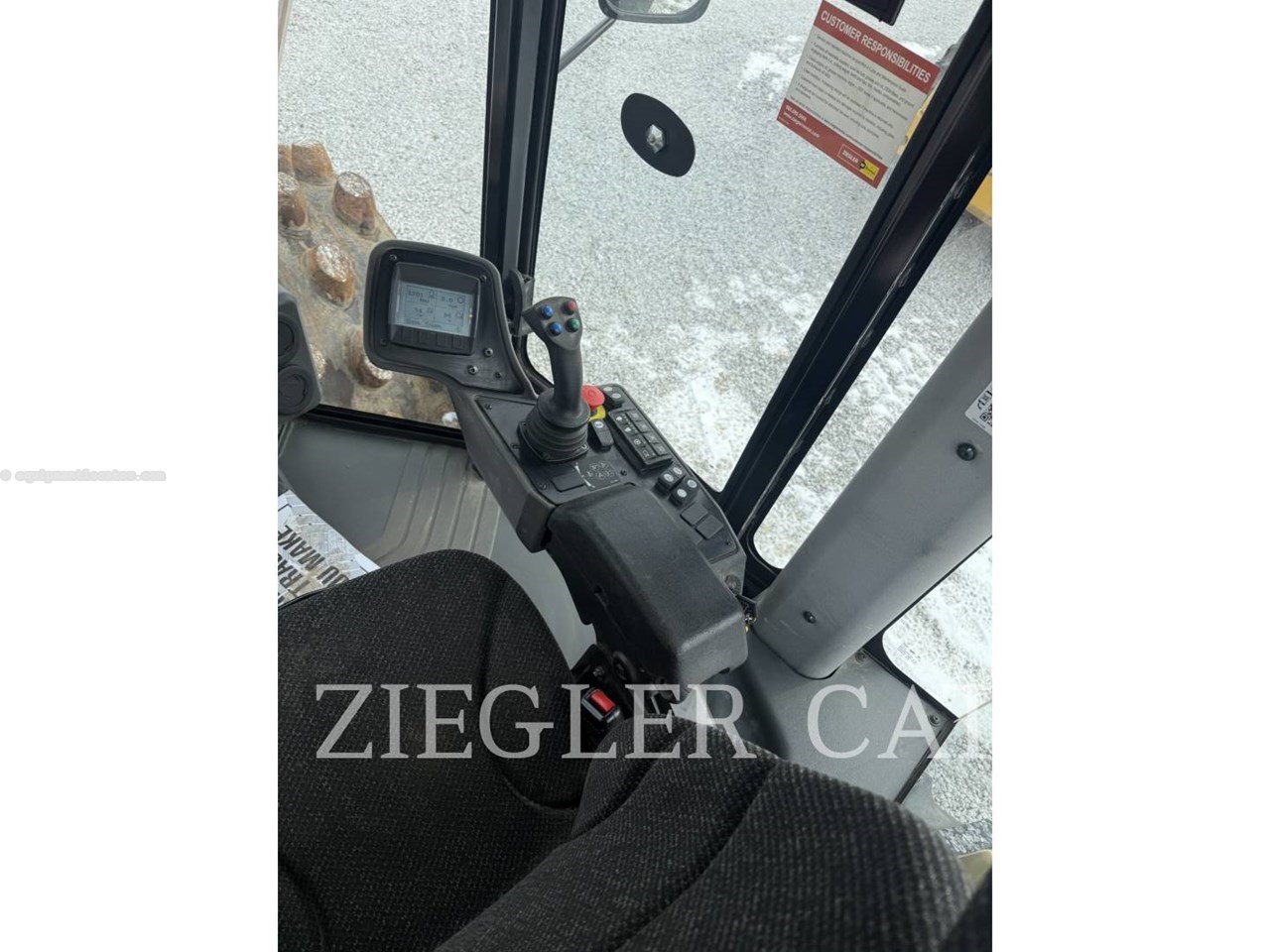 2023 Caterpillar CP56B Image 10