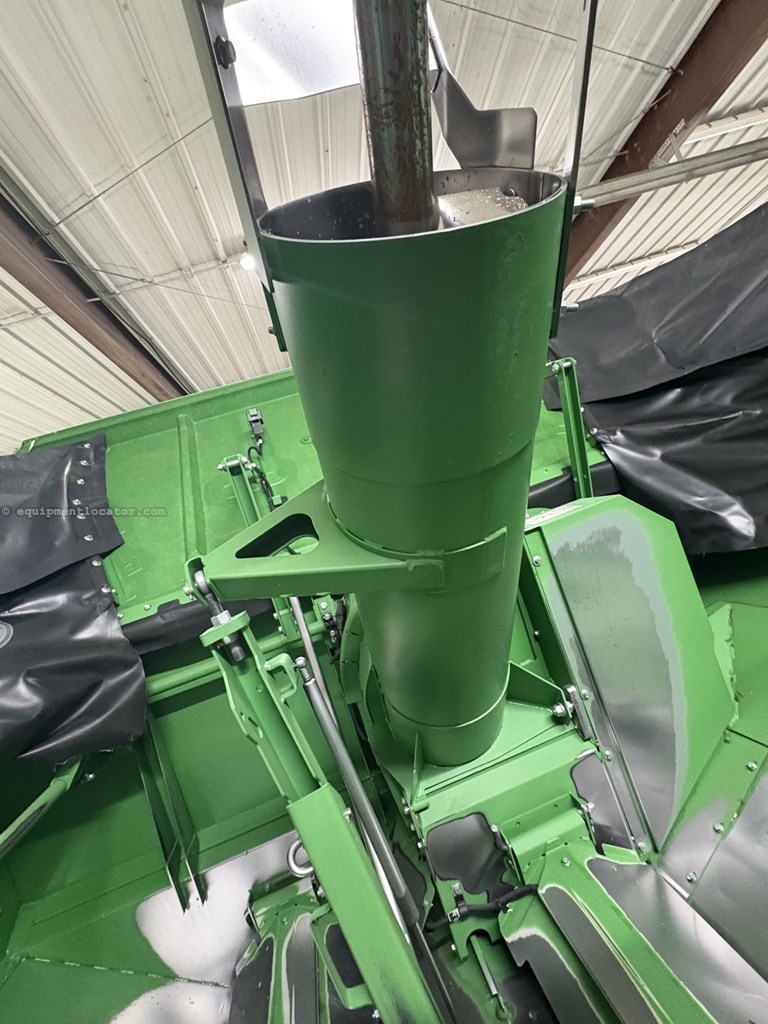 2018 John Deere S770 Image 32