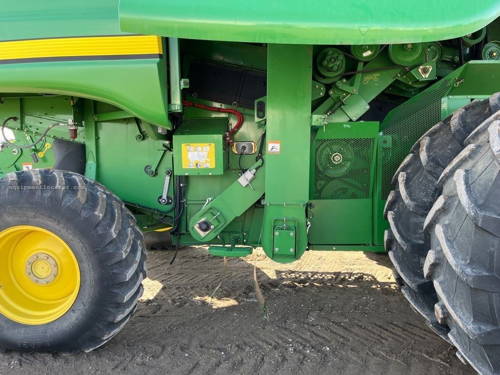 2010 John Deere 9770 STS Image 29