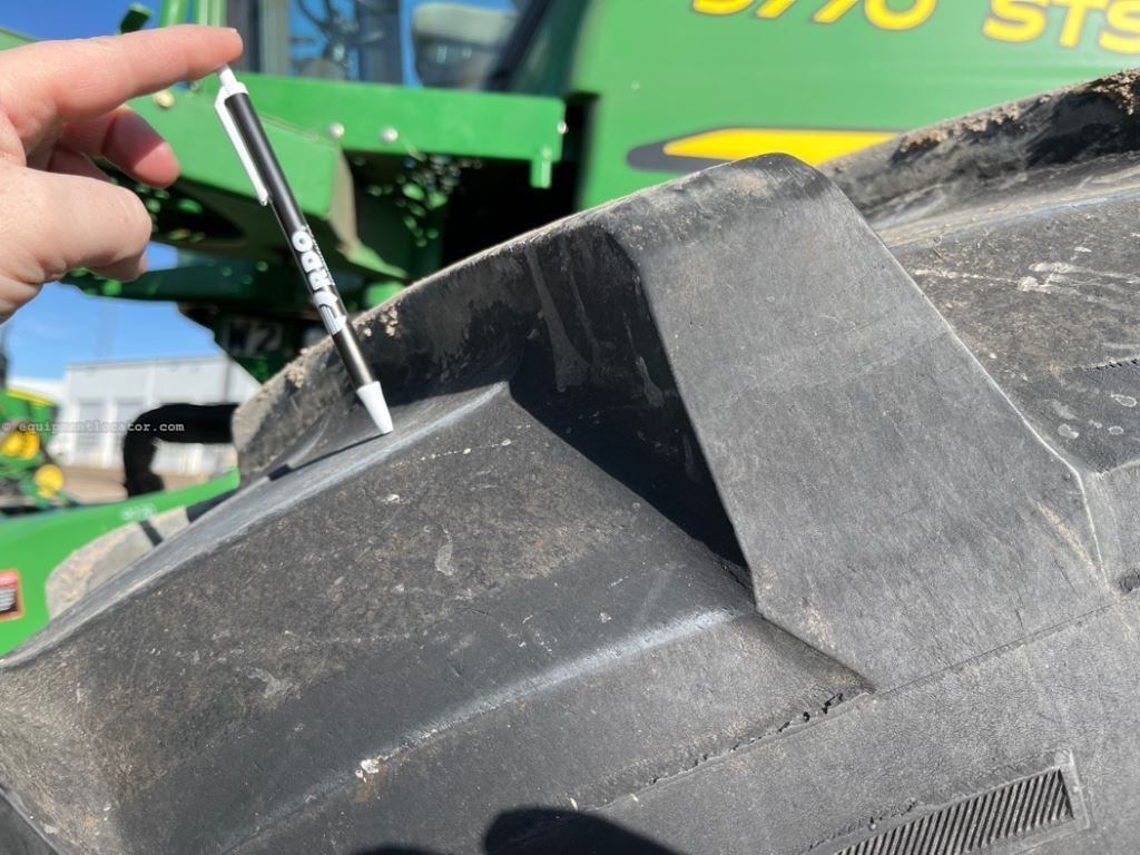 2010 John Deere 9770 STS Image 33