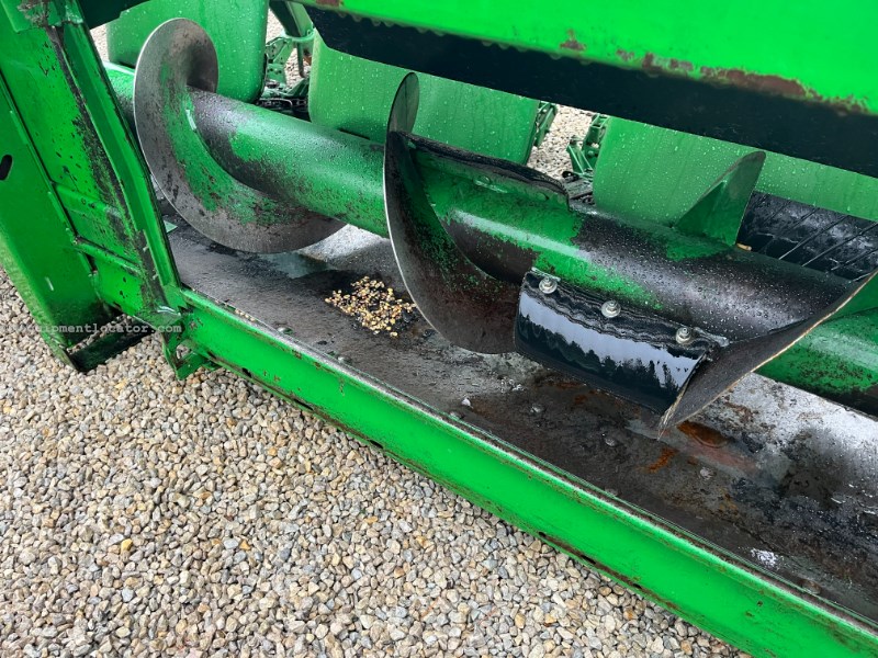 2004 John Deere 693 Image 10