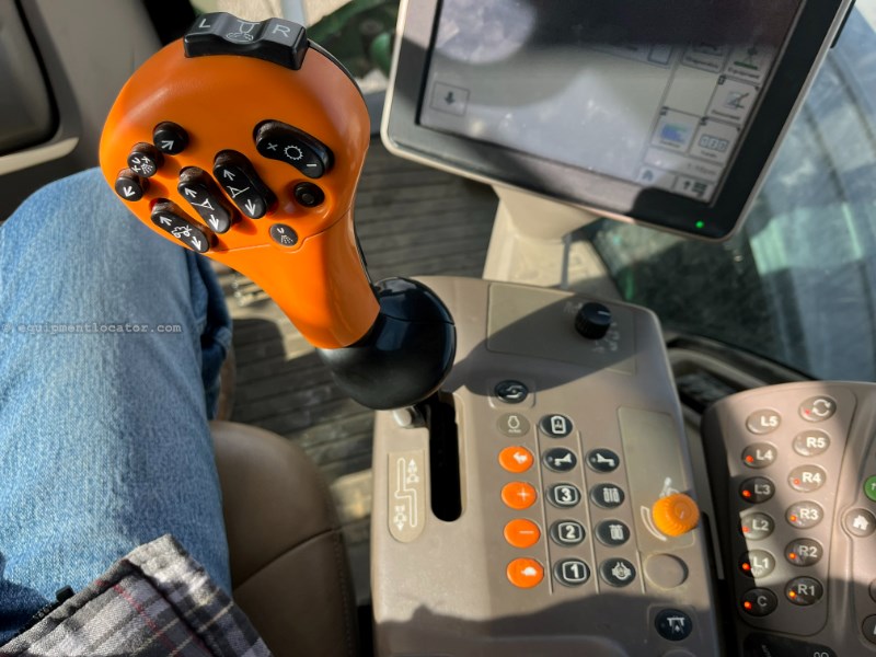 2015 John Deere R4045 Image 48