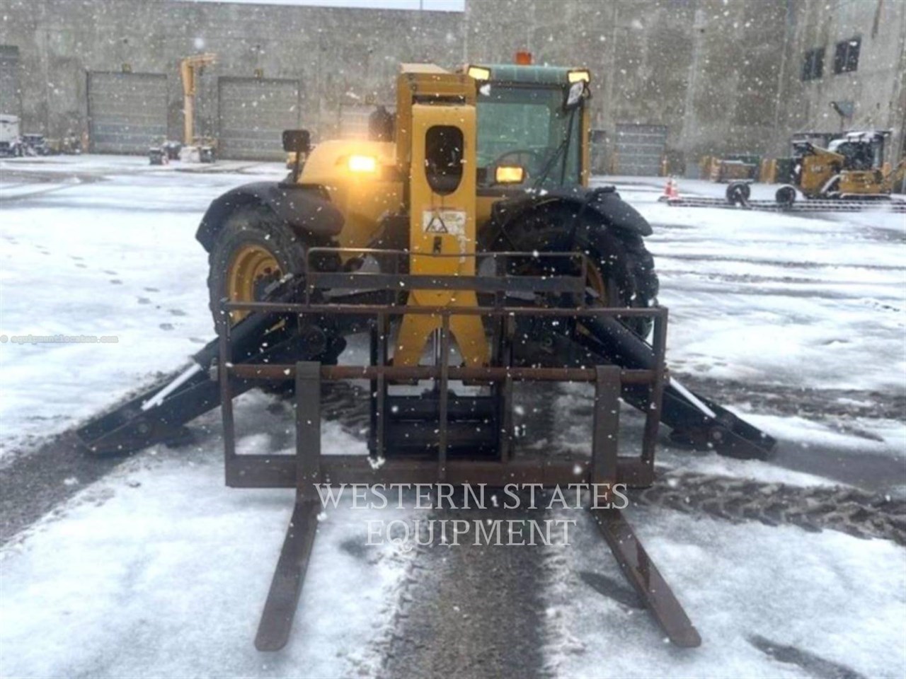 2012 Caterpillar TL642 Image 7