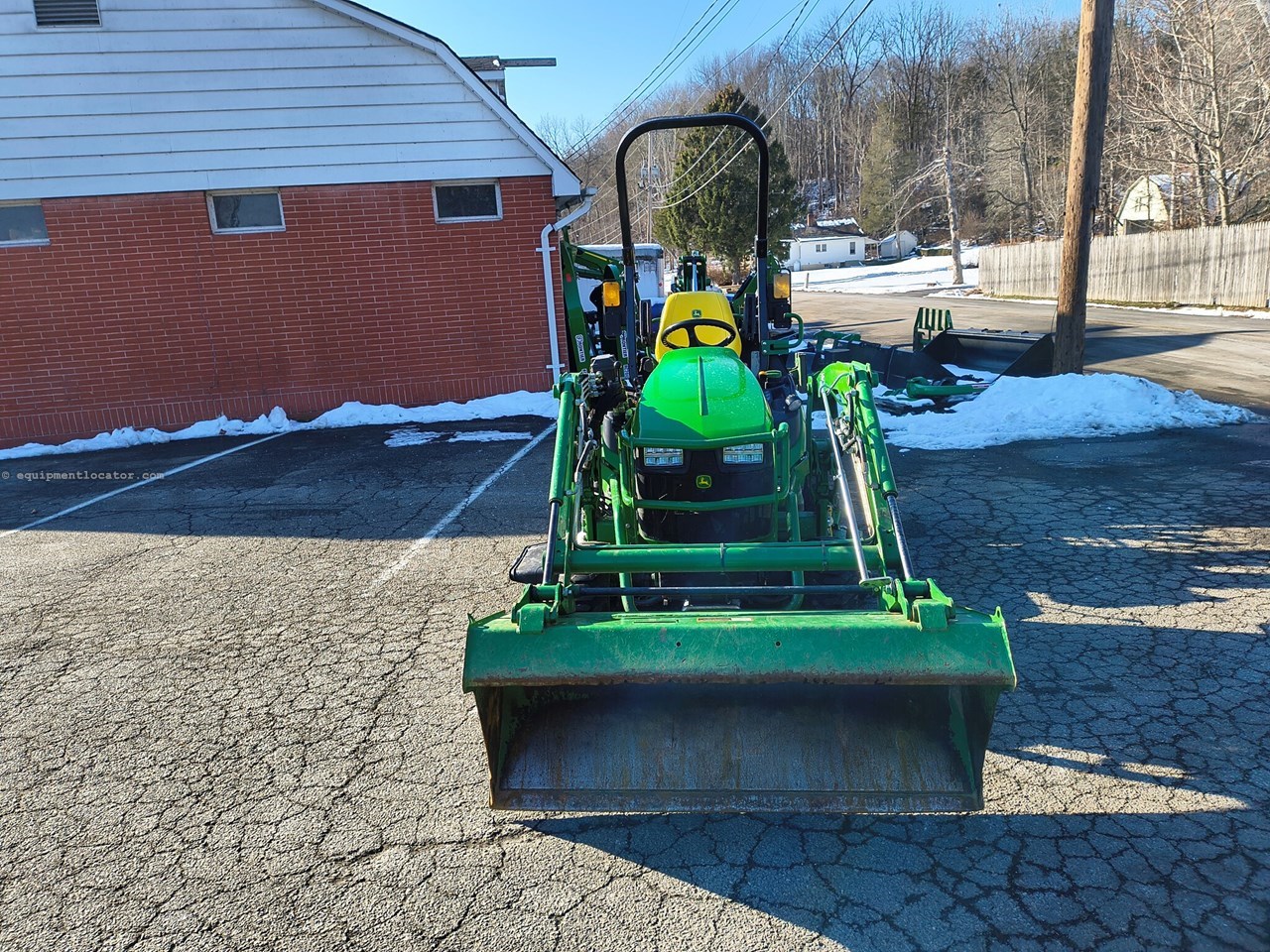2023 John Deere 1025R Image 3