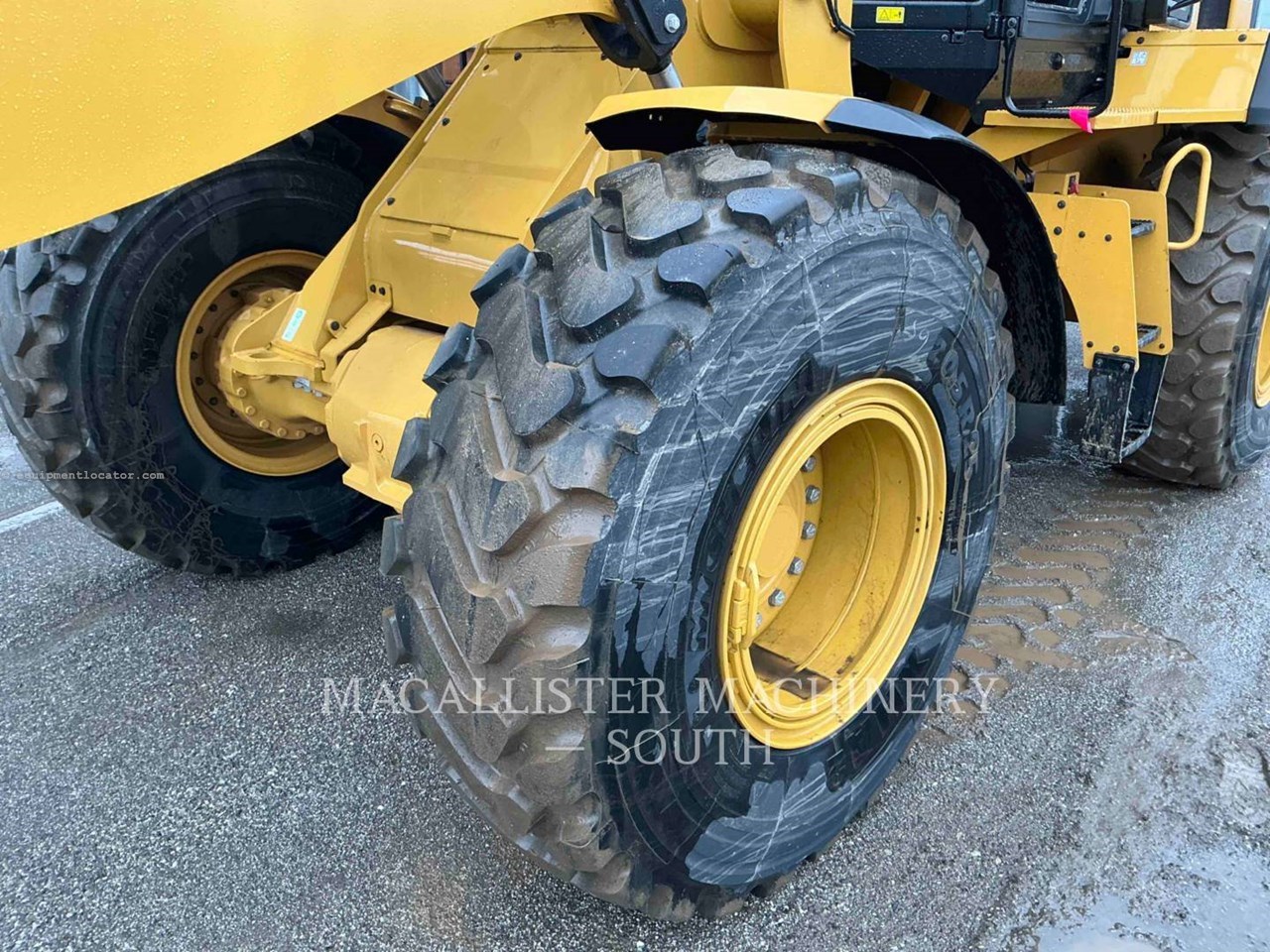 2024 Caterpillar 938 Image 10