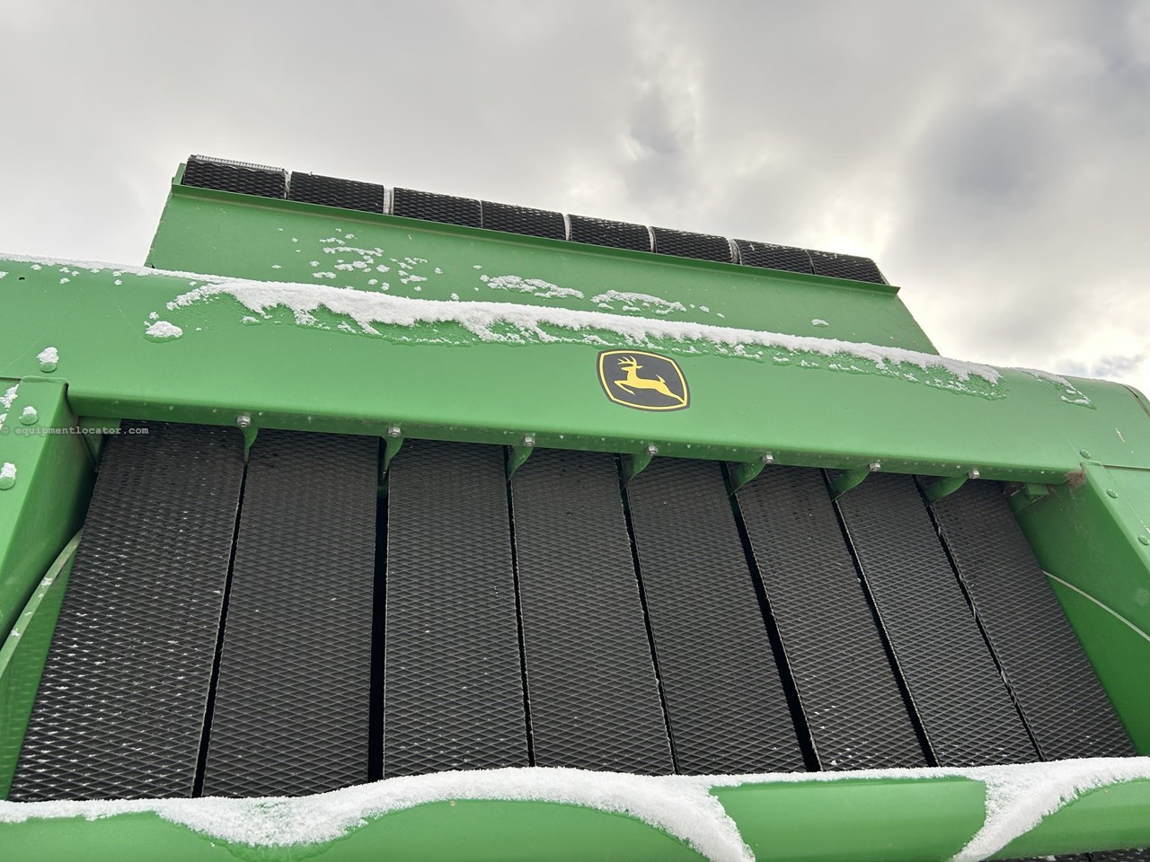 2010 John Deere 568 Image 10