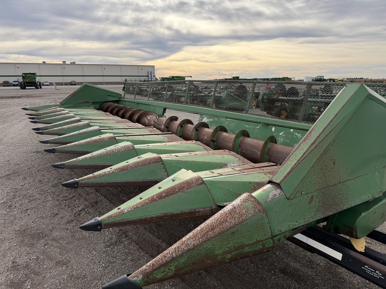 1988 John Deere 1253 Image 7