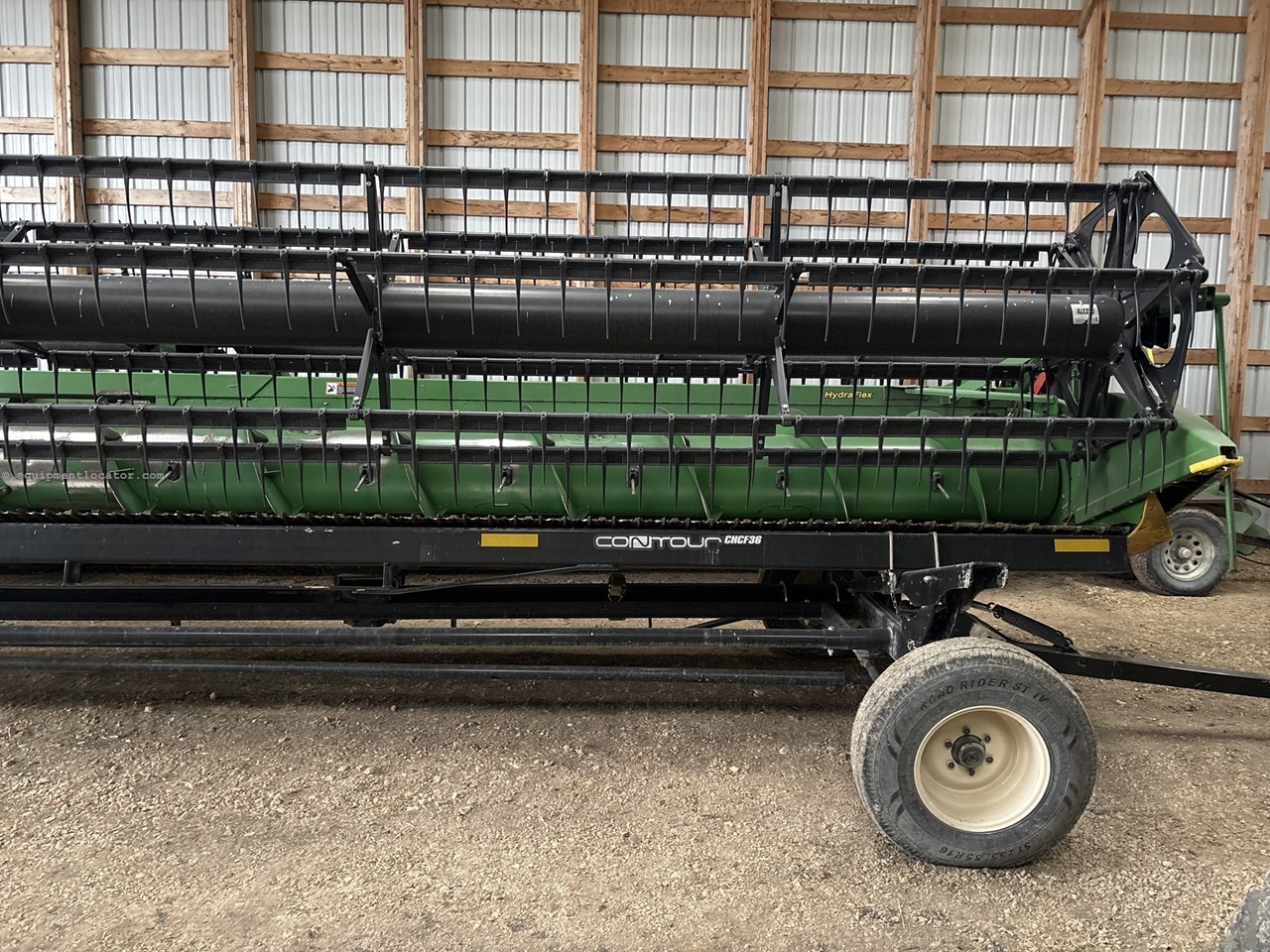 2018 John Deere 635F Image 10