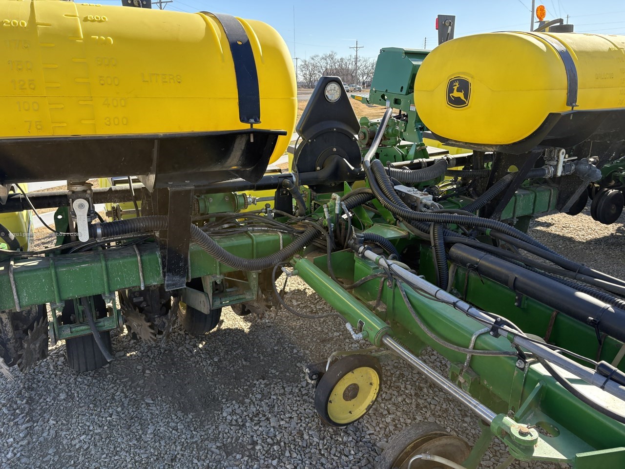 2003 John Deere 1770 Image 11