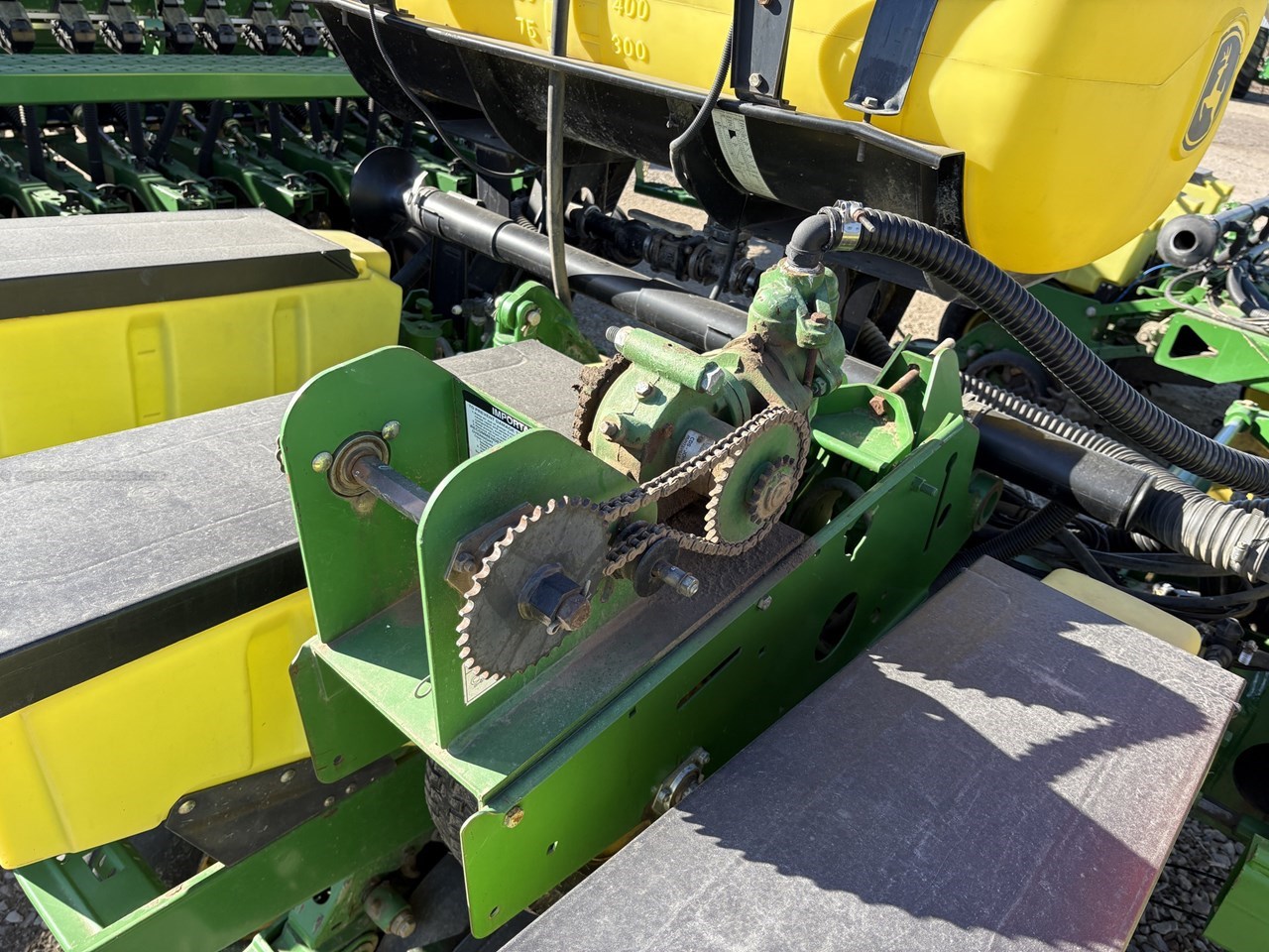 2003 John Deere 1770 Image 13