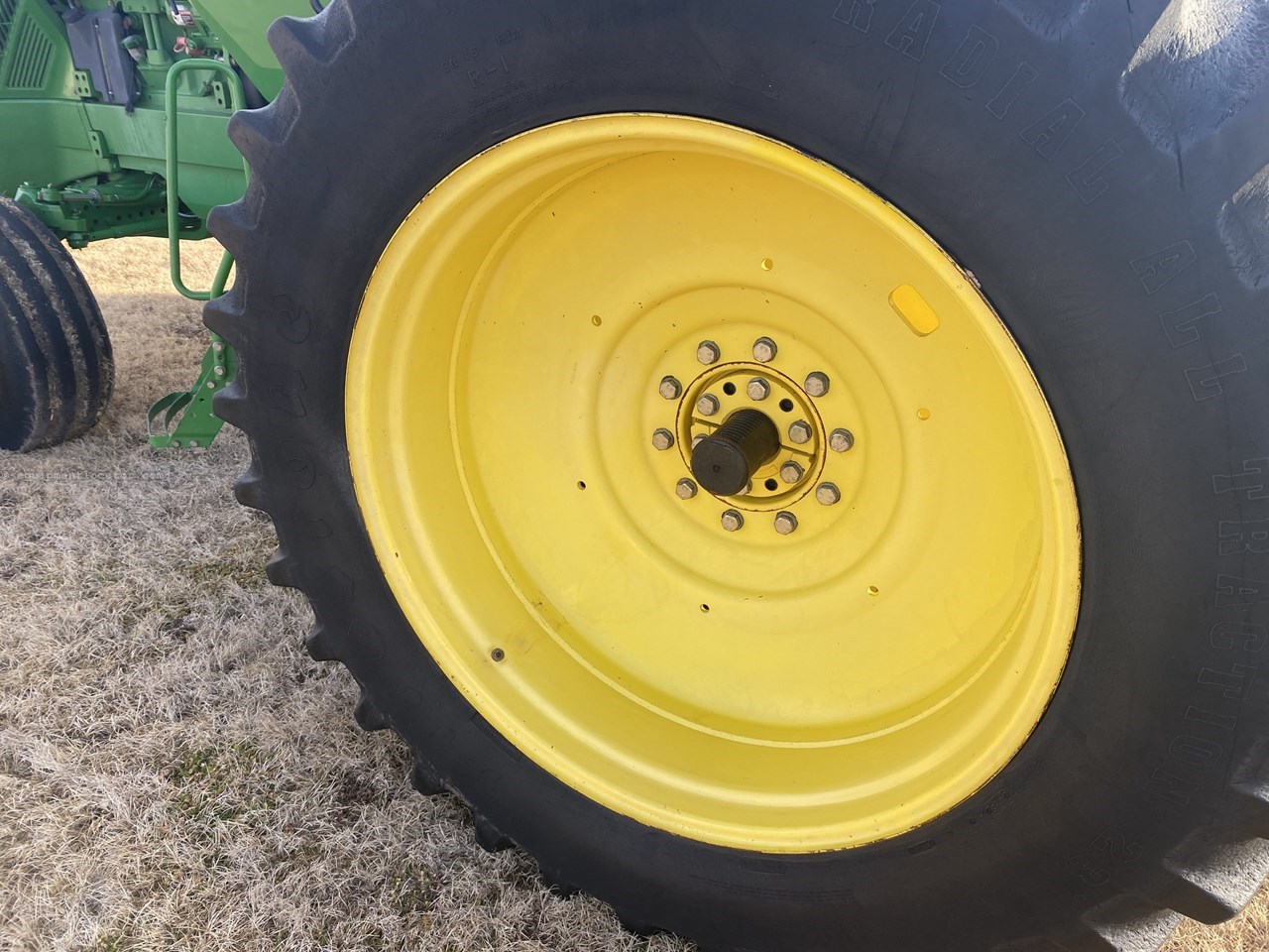 1998 John Deere 8100 Image 10