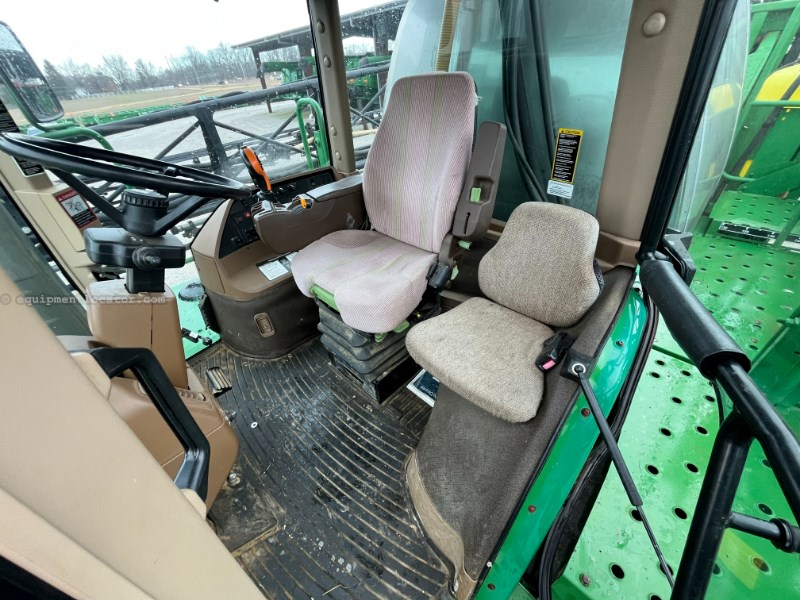 2009 John Deere 4830 Image 32